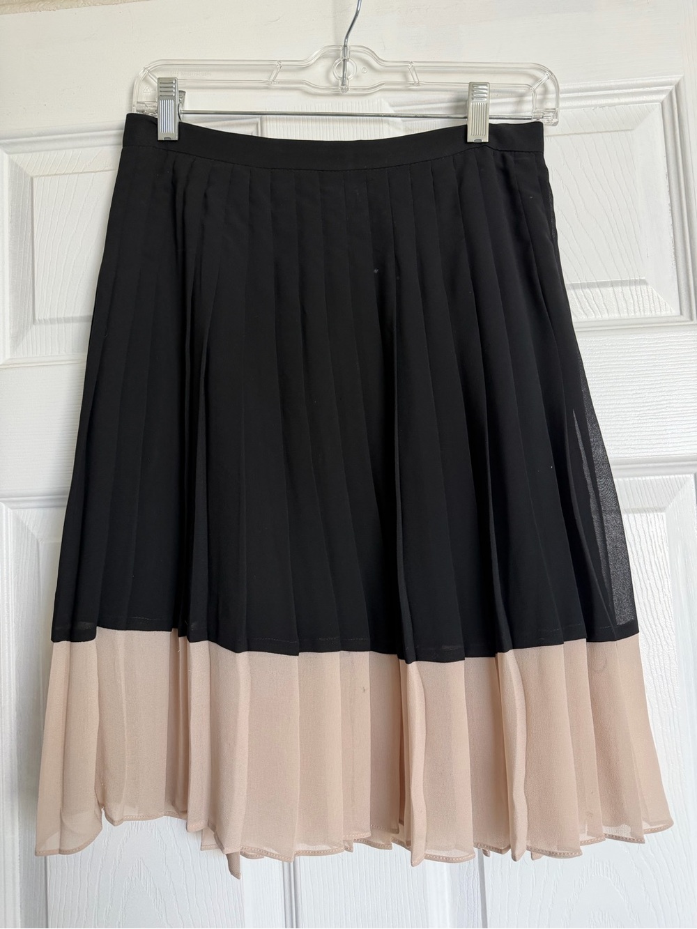 Ann Taylor Black and Beige Colorblock Pleated Midi Skirt